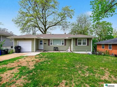 5310 N 45th Street , Omaha, NE 68104