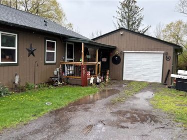 3719 Middle Cheshire Road, Canandaigua, NY 14424