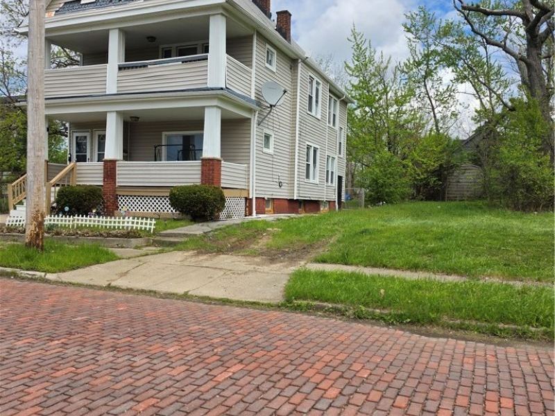 3513 E 117th Street, Cleveland, OH 44105 Photo 2