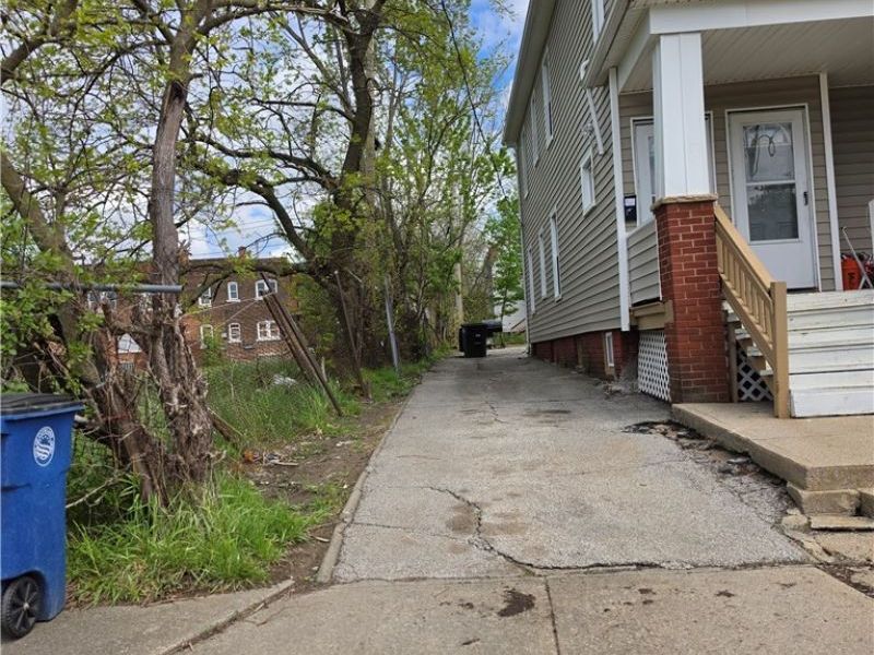 3513 E 117th Street, Cleveland, OH 44105 Photo 3