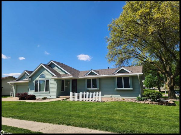 910 Linda Drive, Atlantic, IA 50022