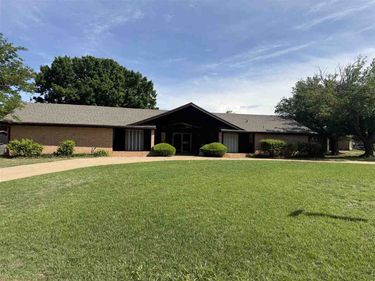 1014 Wall St, Frederick, OK 73542
