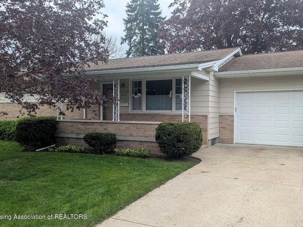 3417 Snowglen Lane, Lansing, MI 48917