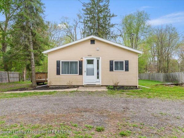 4585 Sycamore Street, Holt, MI 48842