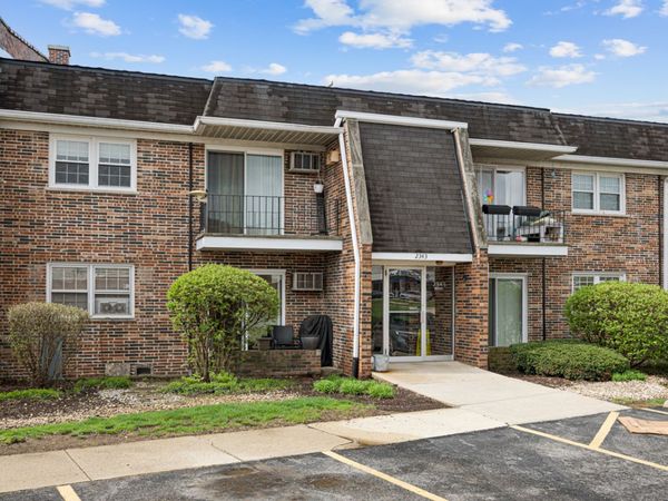 2343 Ogden Avenue , Unit 4, Downers Grove, IL 60515