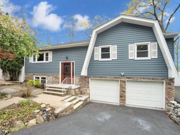 12 Stafford Dr, Wanaque, NJ 07465