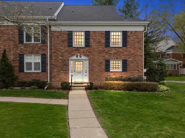1000 Trailwood Path , Bloomfield Hills, MI 48301