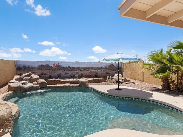 3947 W WHISPERING WIND Drive, Glendale, AZ 85310