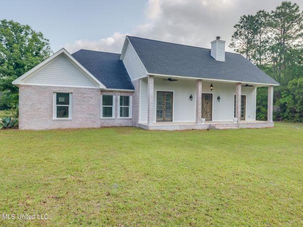 6716 Country Pines Lane, Vancleave, MS 39565