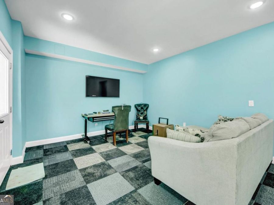 Property Image 39