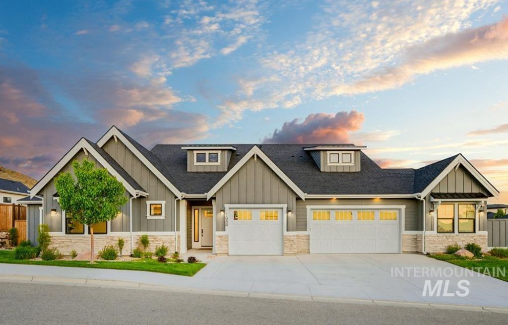 1848 S Satellite Way, Boise, ID 83712 Main Photo