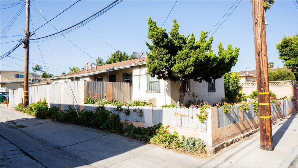 3321 E 17th Street, Long Beach, CA 90804 Main Photo