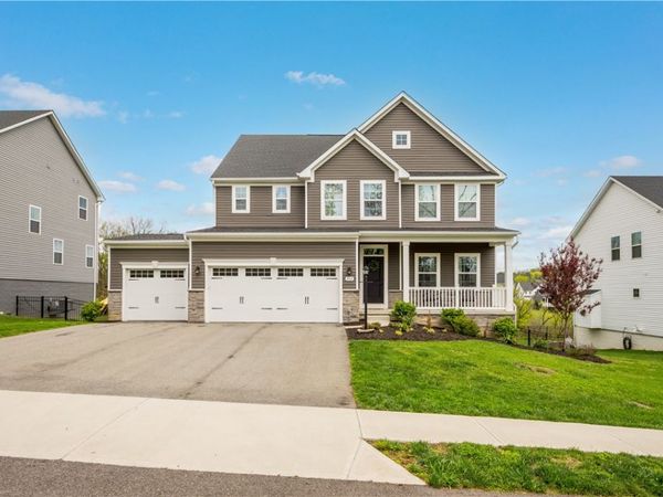 353 Crossing Drive, Eighty Four, PA 15330