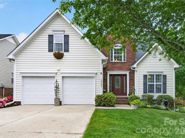 10502 Hellebore Road, Charlotte, NC 28213