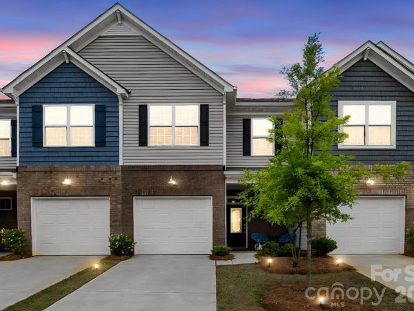 14136 Castle Nook Drive, Charlotte, NC 28273