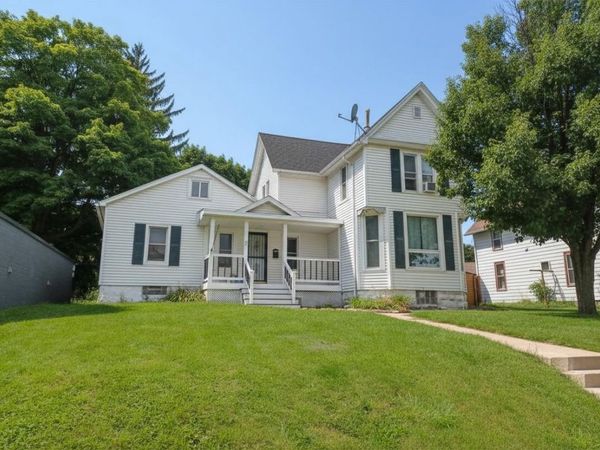 19 School Street, Mayville, WI 53050