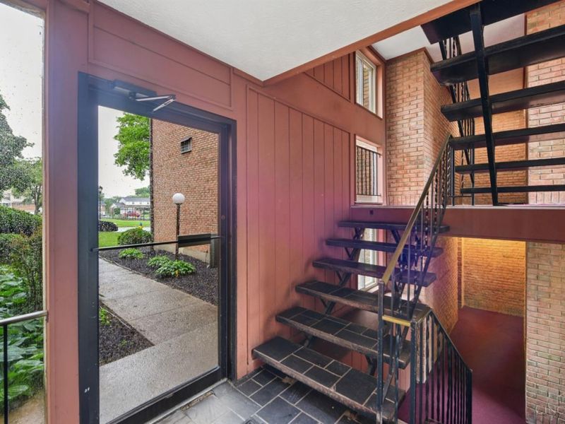 4808 Chalet Drive, Unit 1106, Saint Bernard, OH 45217 Photo 4