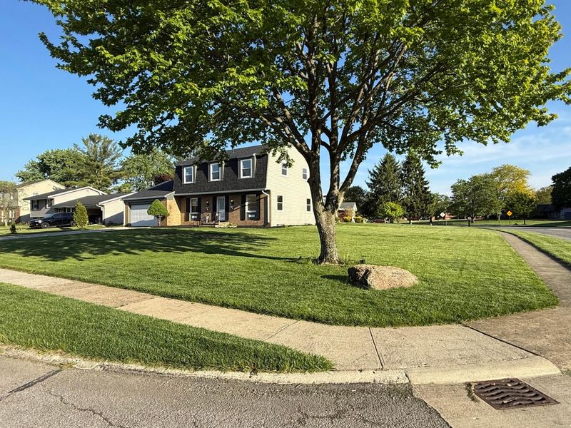 985 Amboise Drive, Marion, OH 43302 Photo 5