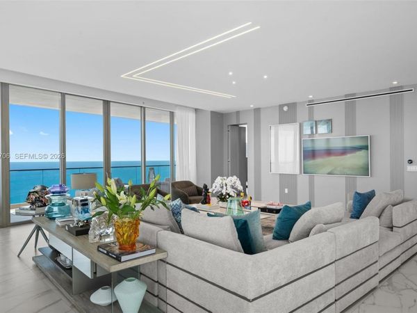 18975 Collins Ave, Unit 5200, Sunny Isles Beach, FL 33160