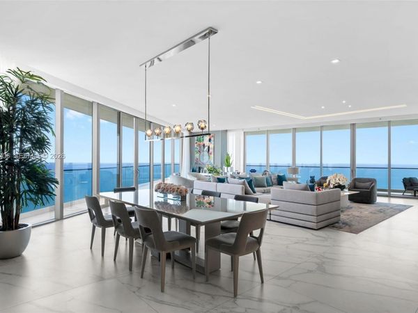 18975 Collins Ave, Unit 5200, Sunny Isles Beach, FL 33160