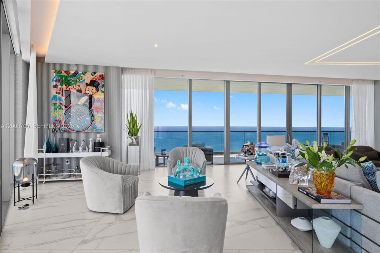 18975 Collins Ave, Unit 5200, Sunny Isles Beach, FL 33160 Photo