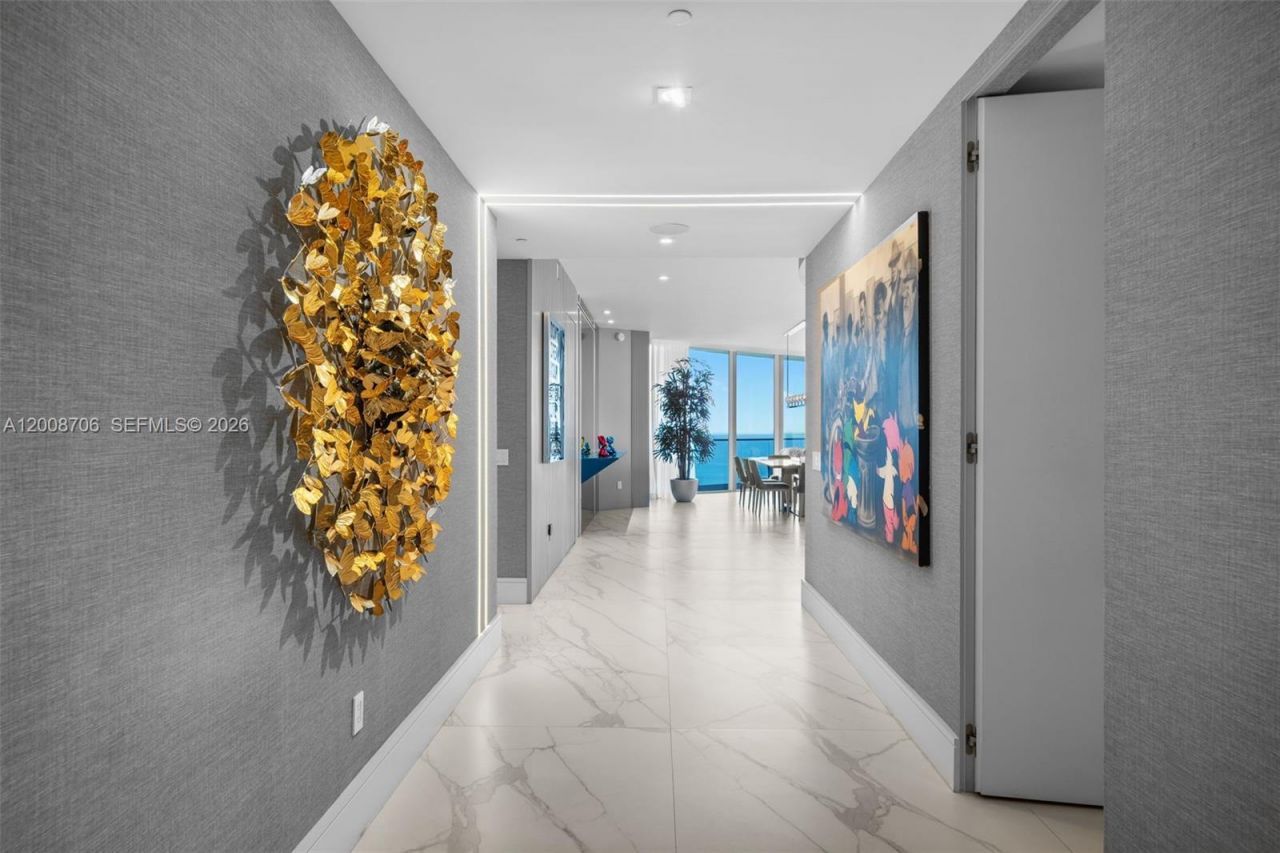 18975 Collins Ave, Unit 5200, Sunny Isles Beach, FL 33160 Photo