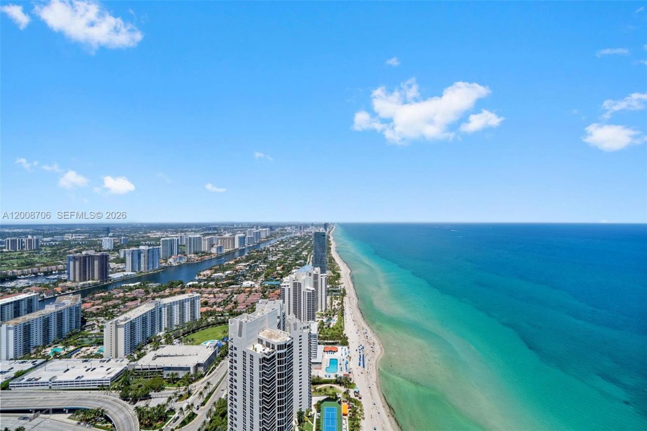 18975 Collins Ave, Unit 5200, Sunny Isles Beach, FL 33160 Photo