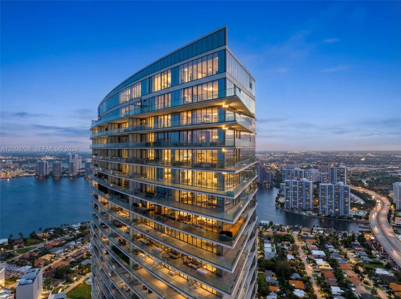 18975 Collins Ave, Unit 5200, Sunny Isles Beach, FL 33160 Photo