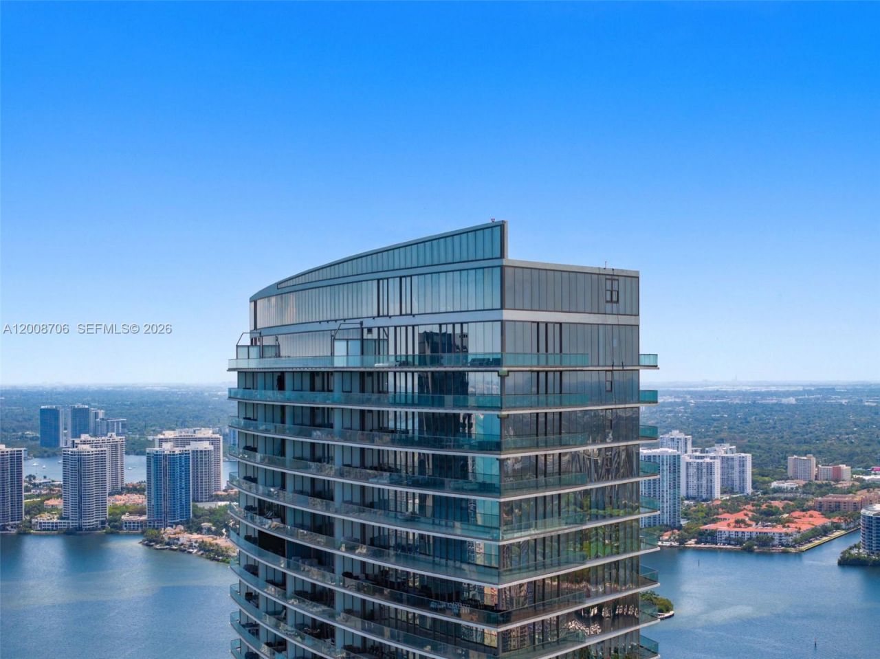 18975 Collins Ave, Unit 5200, Sunny Isles Beach, FL 33160 Photo