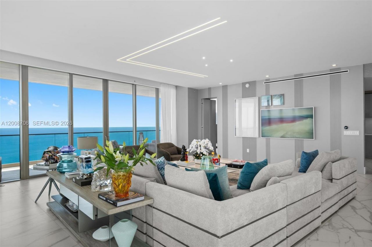18975 Collins Ave, Unit 5200, Sunny Isles Beach, FL 33160 Photo