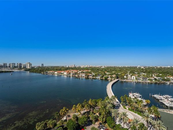 Unit APH04, Miami, FL 33133