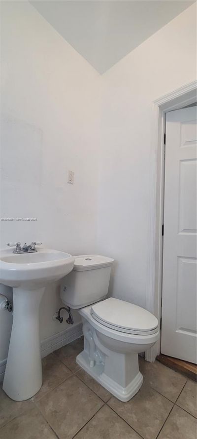 1322 SW 7th St , Unit 7, Miami, FL 33135 Photo