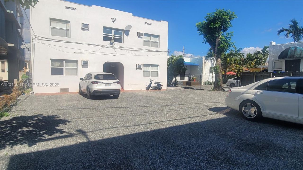 1322 SW 7th St , Unit 7, Miami, FL 33135 Photo