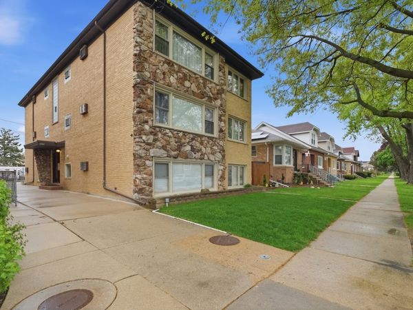 2741 N 75th Court , Unit 101, Elmwood Park, IL 60707