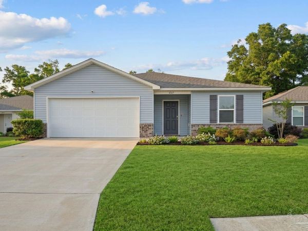 6517 June Bug Dr, Milton, FL 32583