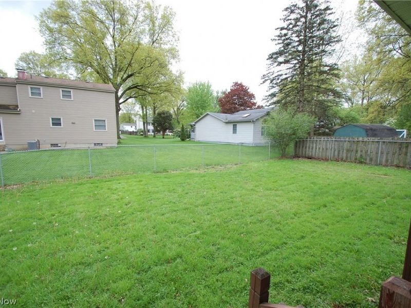 4155 Claridge Drive, Austintown, OH 44511 Photo 2