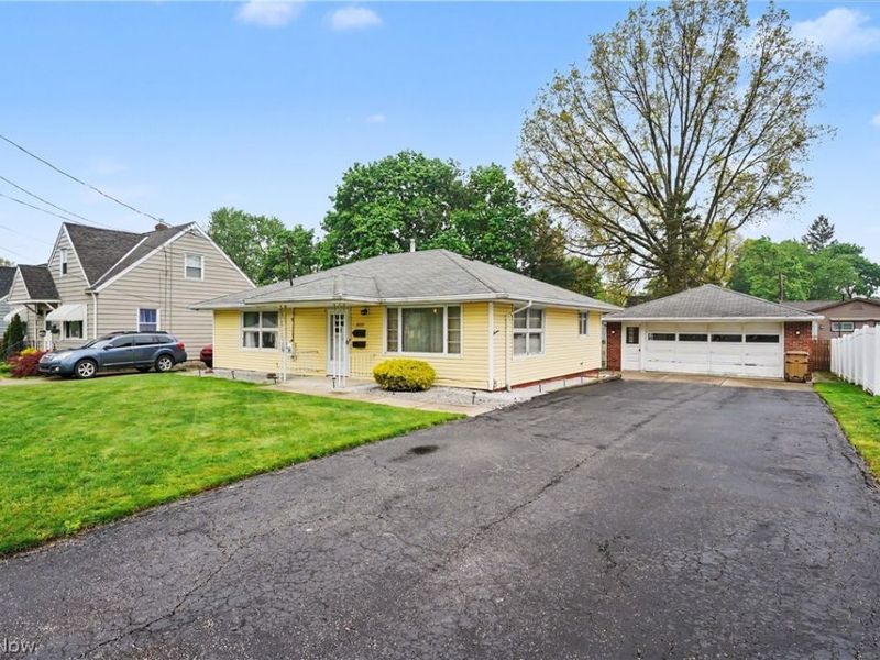 2651 11th Street, Cuyahoga Falls, OH 44221 Photo 3