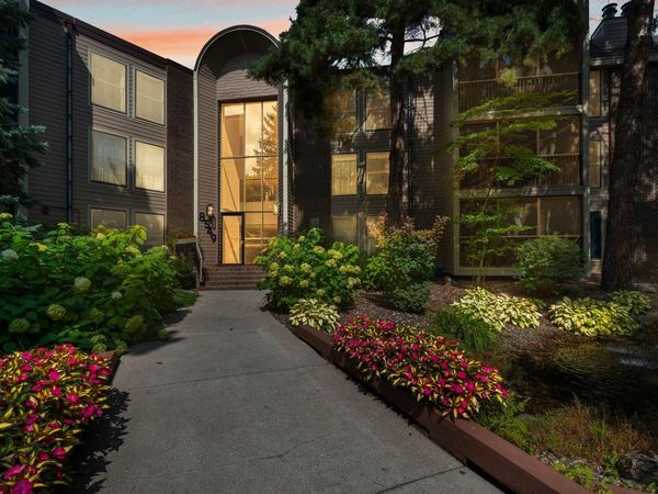 8549 Irwin Road , Unit 239, Bloomington, MN 55437