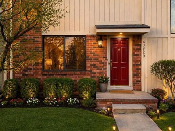 40860 HIGHPOINTE Drive , Clinton Twp, MI 48038