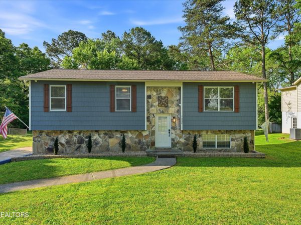7332 Toxaway Drive, Knoxville, TN 37909