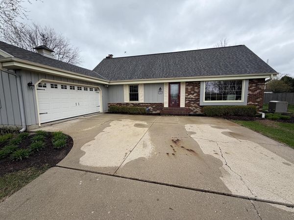 1701 River Forest DRIVE, Mequon, WI 53092