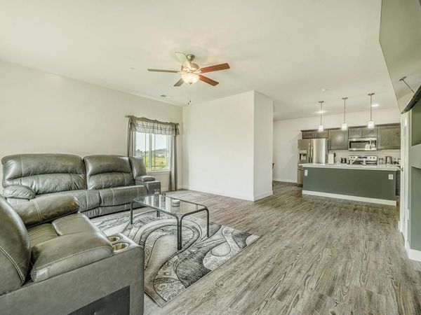 5501 PRAIRIE PLACE Drive, McFarland, WI 53558