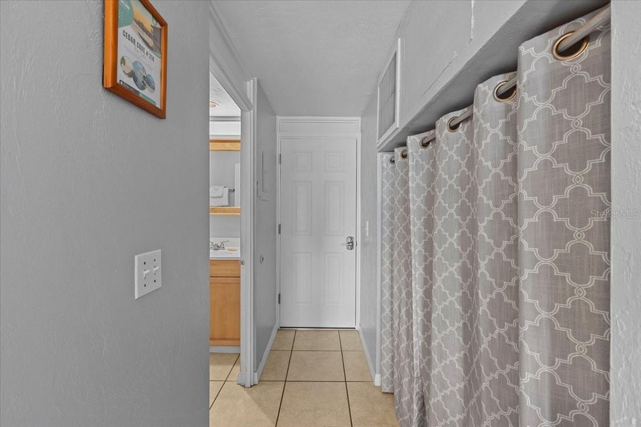 82 2nd Street, Unit D5, Cedar Key, FL 32625 Photo