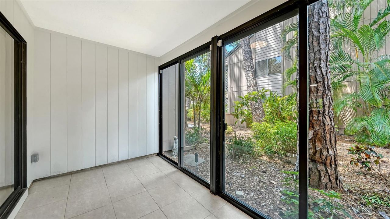 1720 Glenhouse Drive, Unit 326, Sarasota, FL 34231 Photo