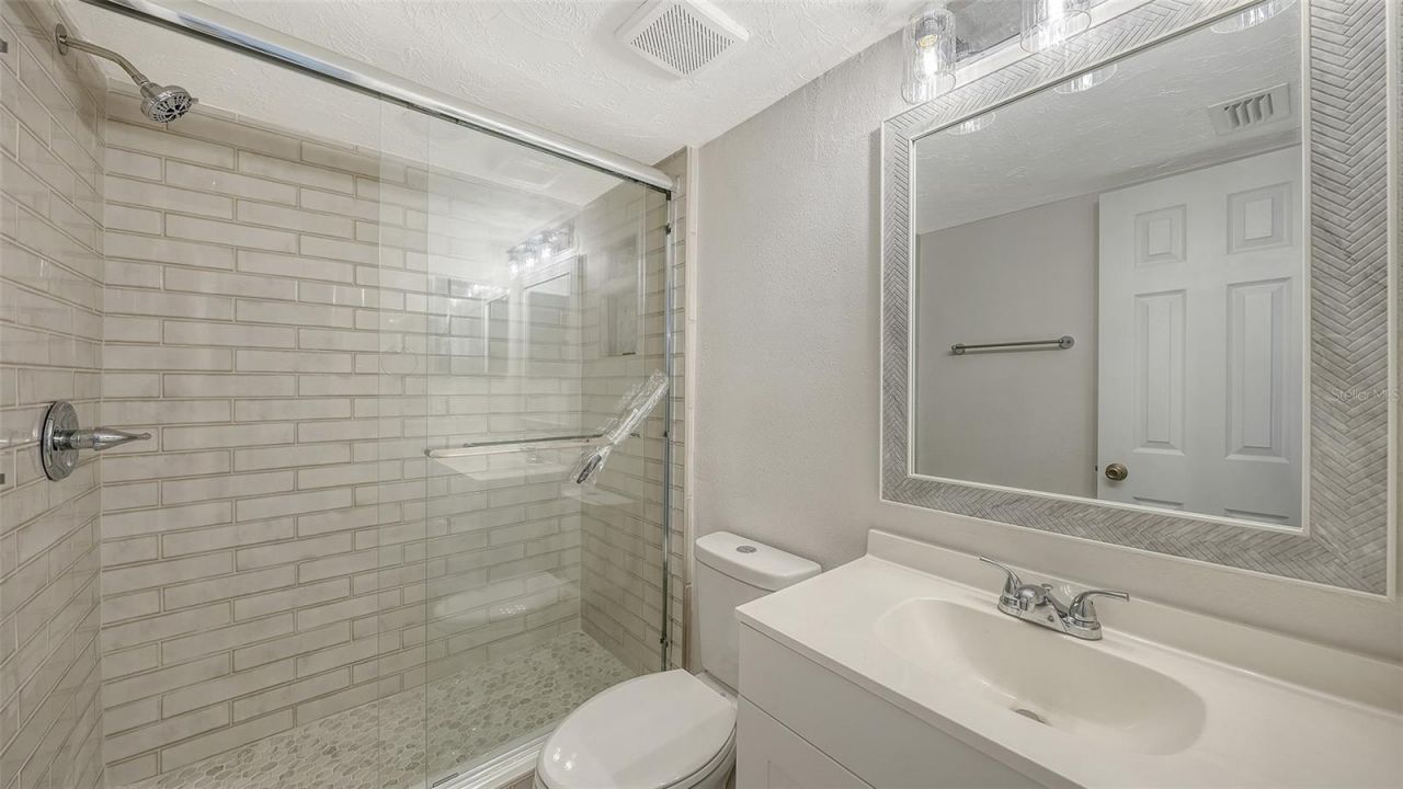 1720 Glenhouse Drive, Unit 326, Sarasota, FL 34231 Photo