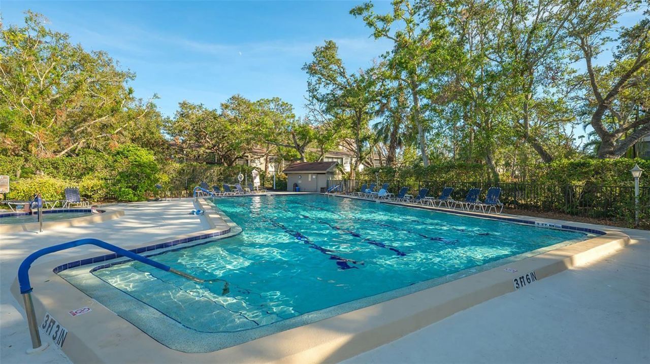 1720 Glenhouse Drive, Unit 326, Sarasota, FL 34231 Photo