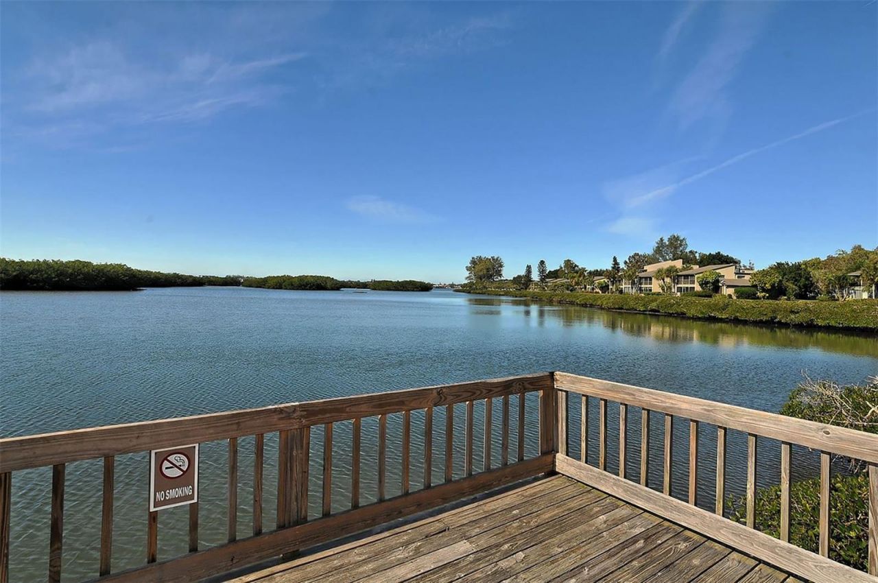 1720 Glenhouse Drive, Unit 326, Sarasota, FL 34231 Photo