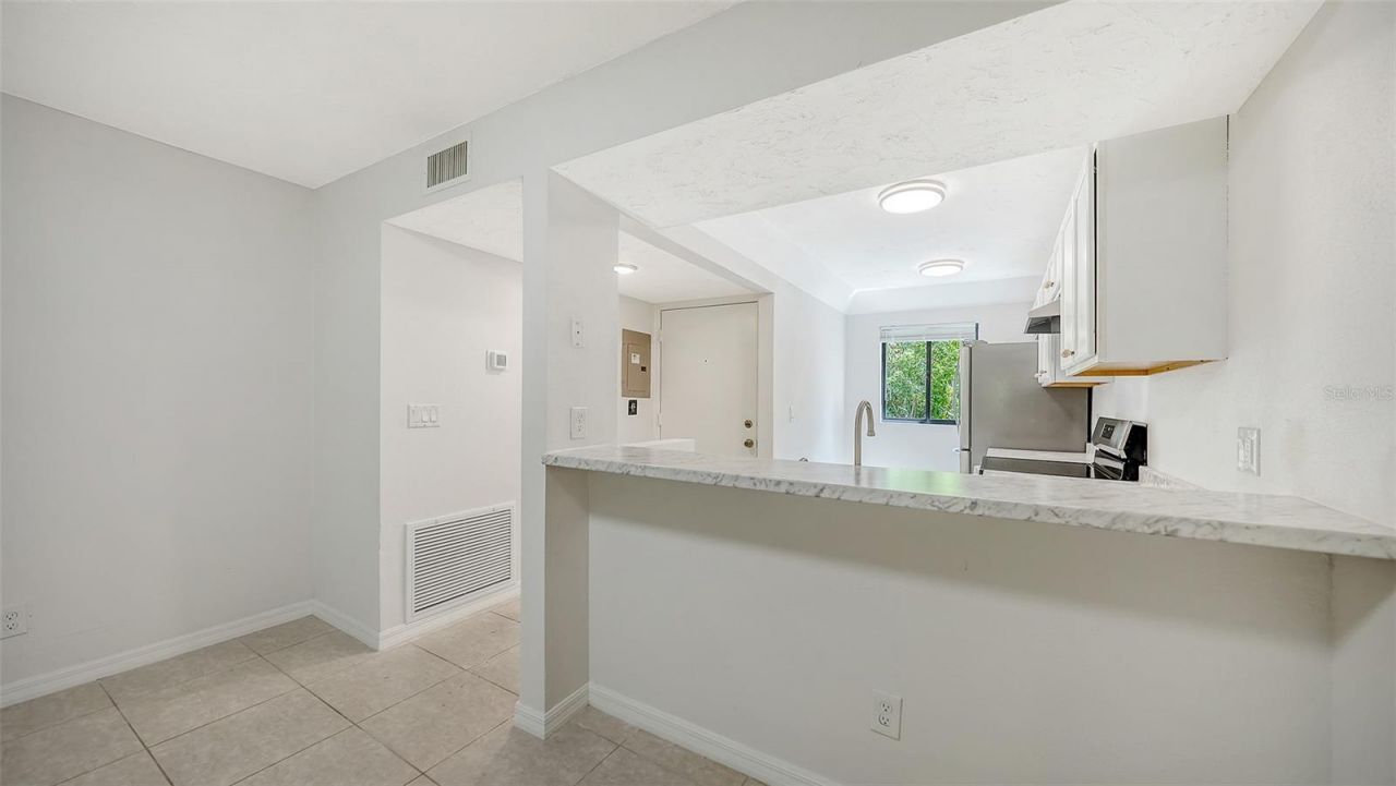 1720 Glenhouse Drive, Unit 326, Sarasota, FL 34231 Photo