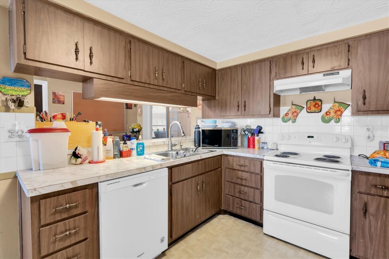 3352 Seffner Drive , Holiday, FL 34691 Photo