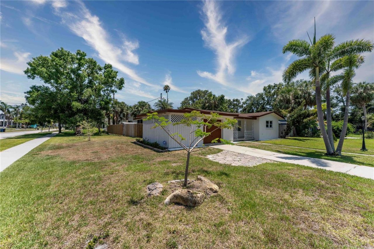 138 Pearl Avenue, Sarasota, FL 34243 Photo